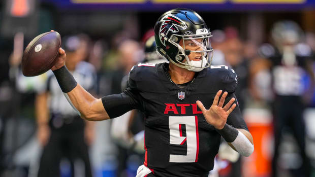 Oct 8, 2023; Atlanta, Georgia, USA; Atlanta Falcons quarterback Desmond Ridder (9) passes the ball against the Houston Texans during the first quarter at Mercedes-Benz Stadium. Mandatory Credit: Dale Zanine-USA TODAY Sports